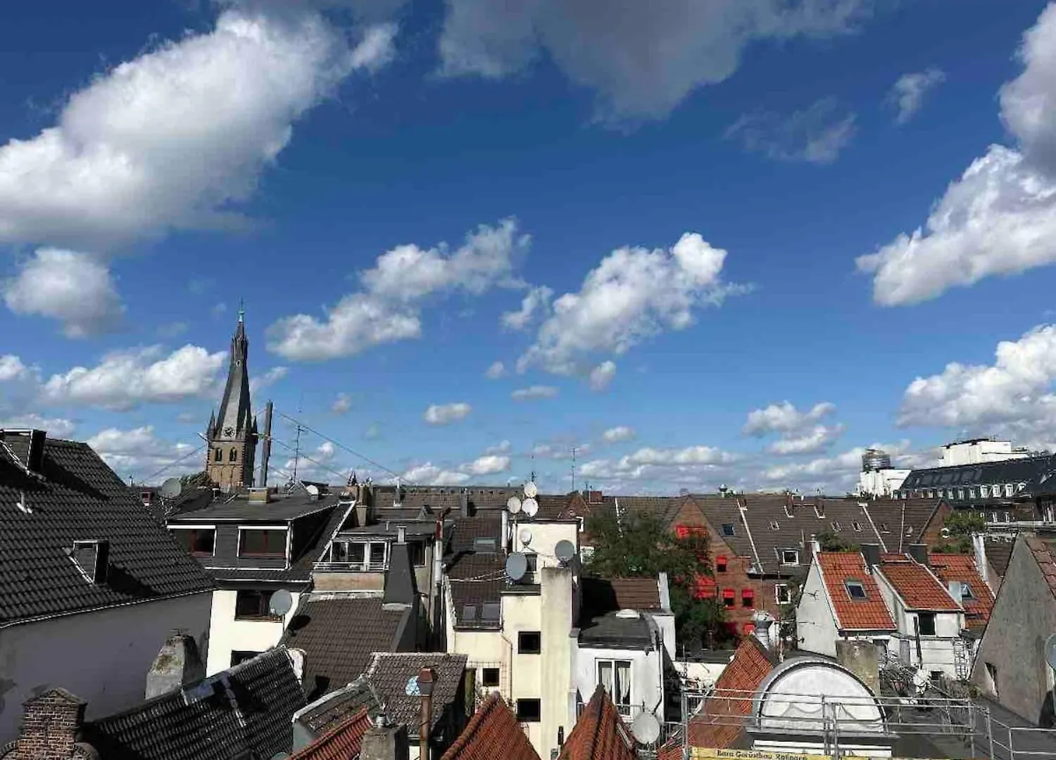 2Bedroom Apartment In Dusseldorf - Near Messe